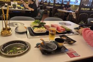 Hot Pot & BBQ 锅锅聚到火锅店