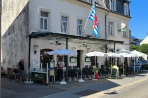 Hôtel-Restaurant Famille Defive