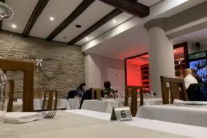 Restaurant New Boston