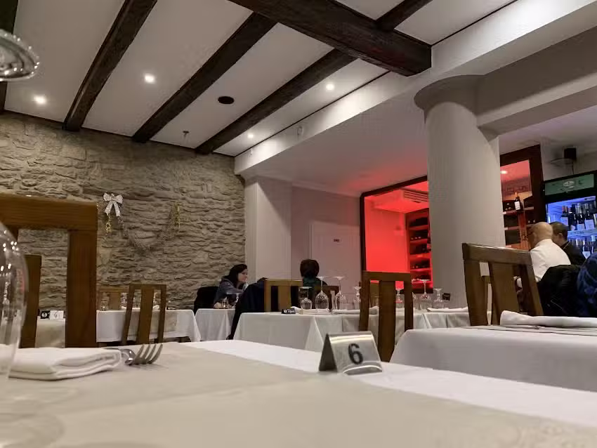 Restaurant New Boston