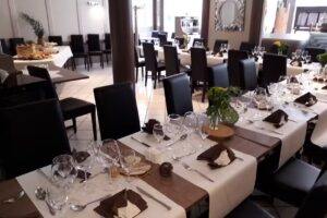 RESTAURANT STEPH & TOM