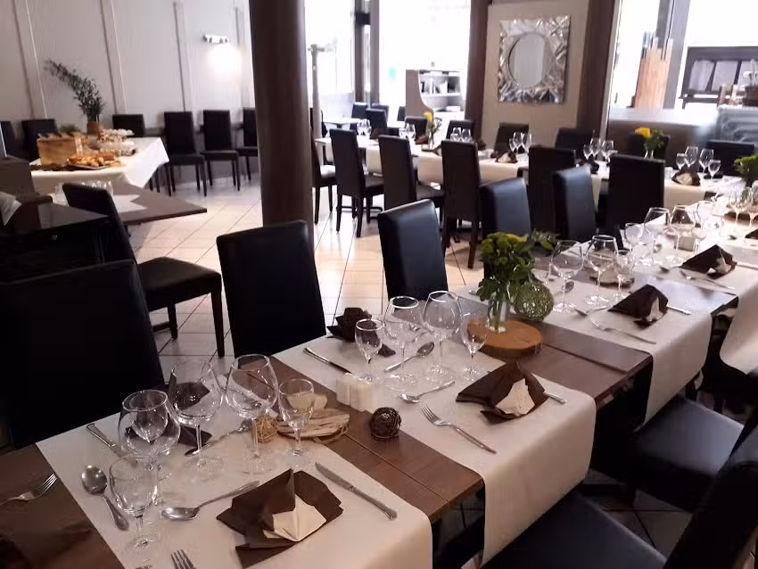 RESTAURANT STEPH & TOM