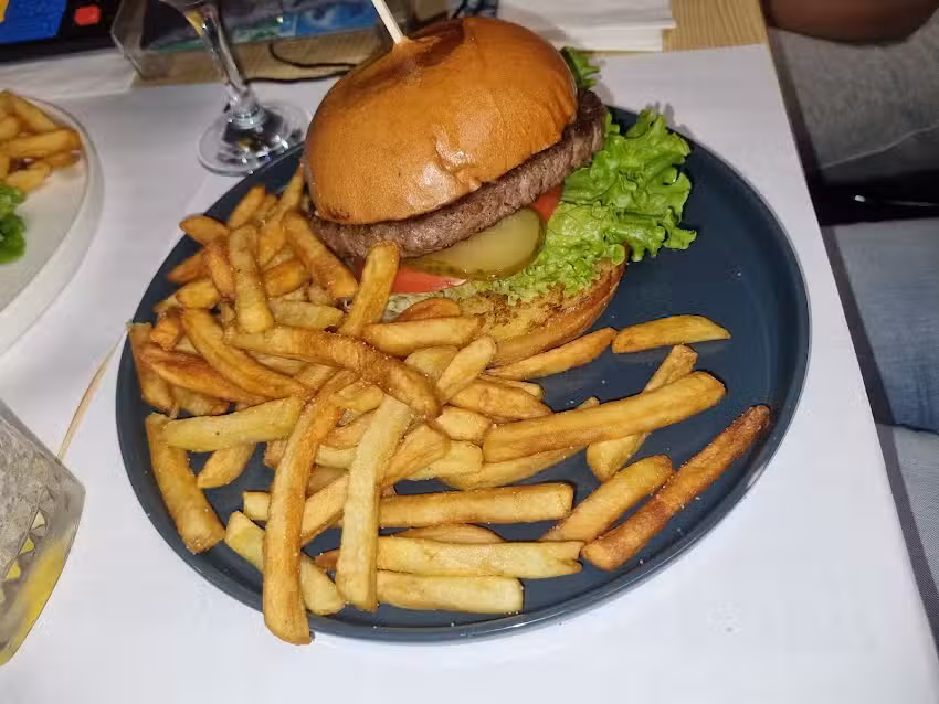 Tierra y Fuego Restaurant